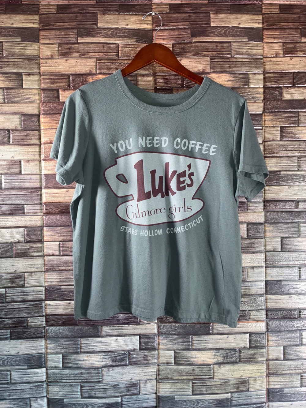 Pre Owned Gilmore Girls Green Graphic Tee - You Need Coffee XL